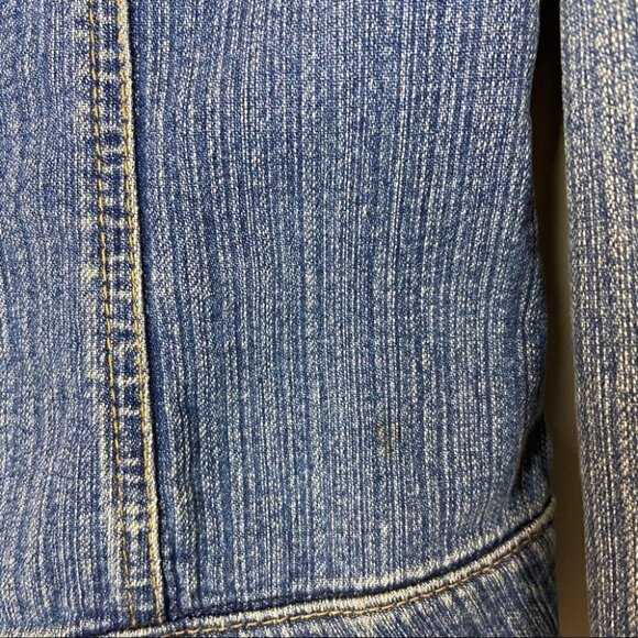 Vintage Tommy Hilfiger Made in Canada Denim Jean Jacket - Picture 8 of 8